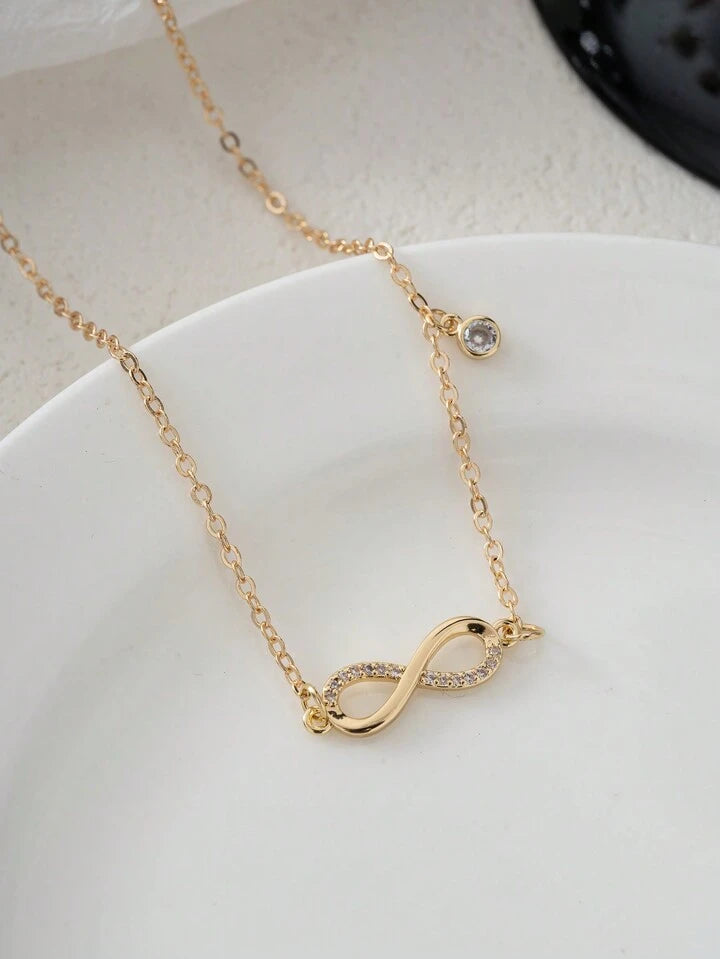 Saint Belle Necklace